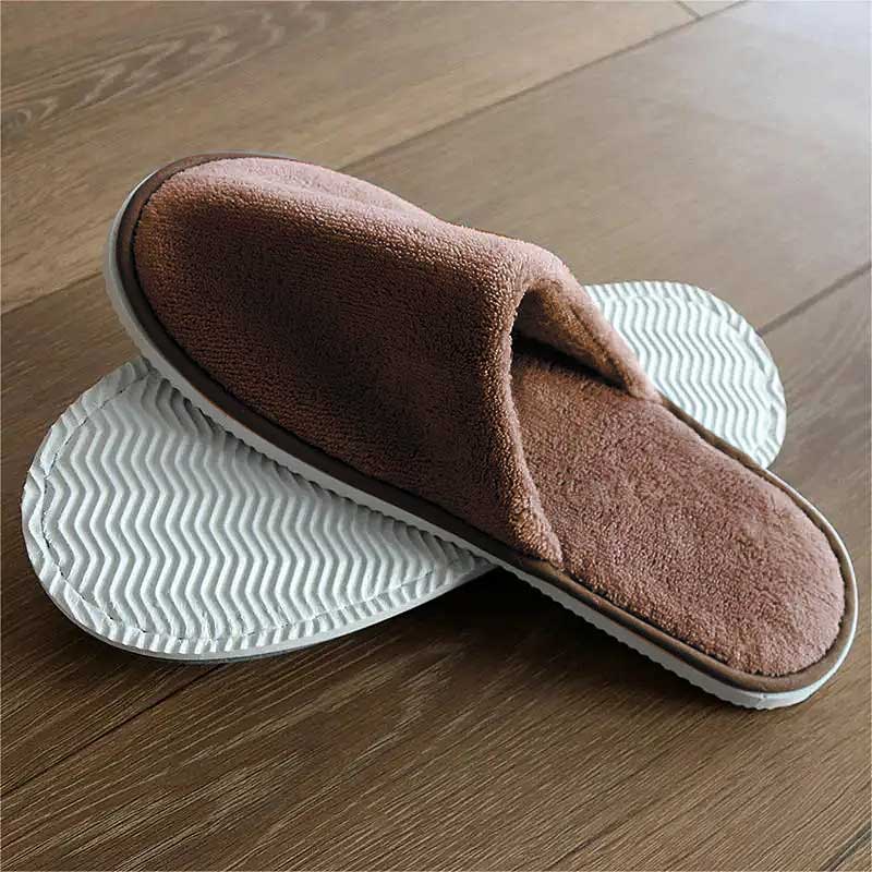 Chinelo Pantufa Classic Marrom