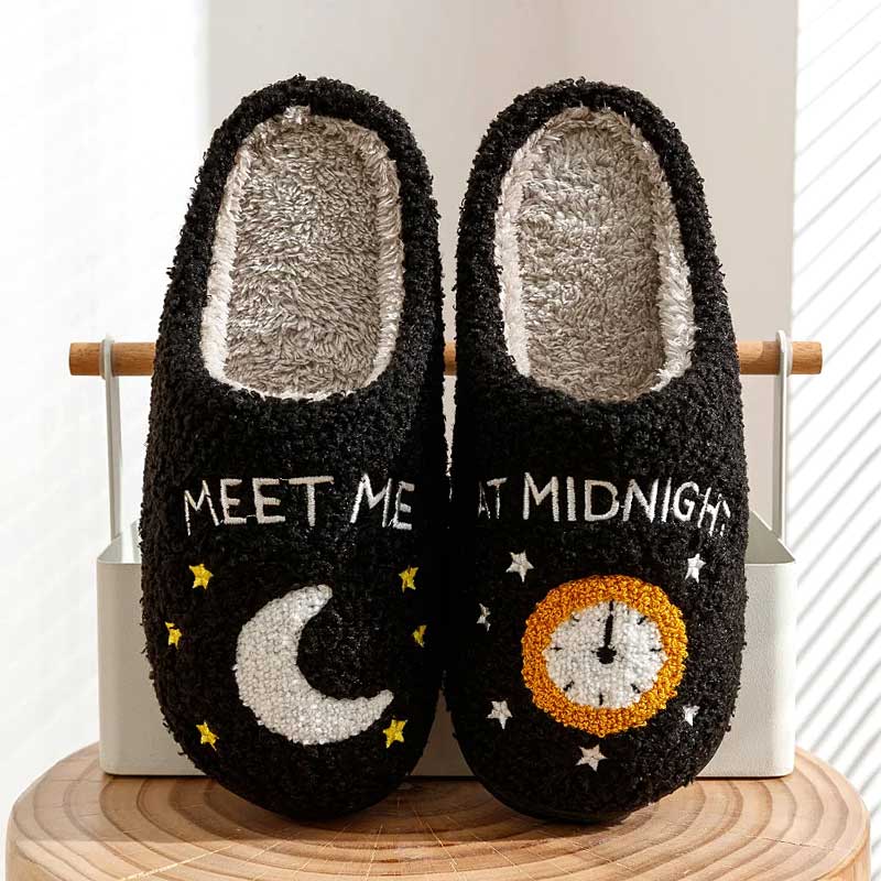 Pantufa Midnight Preta